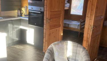 Log Cabin in the City with hot tub - Foto 3