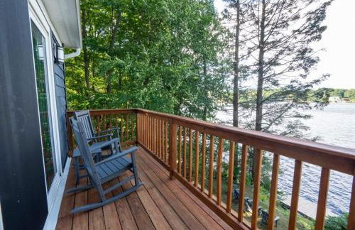 Berkshire Vacation Rentals: Leicester Lake Front Home Come Relax - Foto 27
