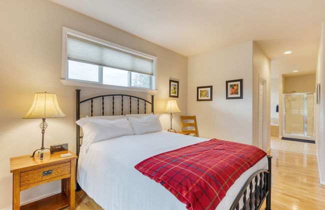 Forest Ridge Loop by Avantstay Hot Tub Private Community Amenities - Photo 15