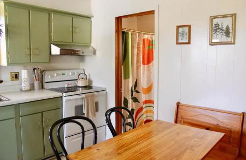 Ely Camp Haus - Vintage home in Downtown Ely - Foto 10