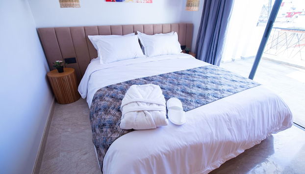 COME HERE - Foto 2, Habitación