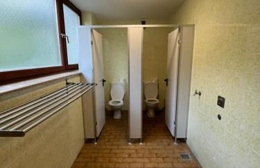 Monteurzimmer 1, Würzburg, Gerbrunn, Gemeinschaft Küche, WC, Dusche - Foto 3