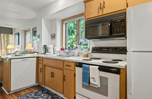 Holiday by the Bay Unit A-4 by Simple Life Rentals - Foto 8