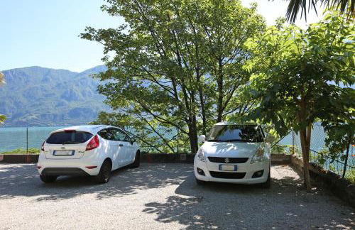 Apartment A lago private beach and parking - Foto 42