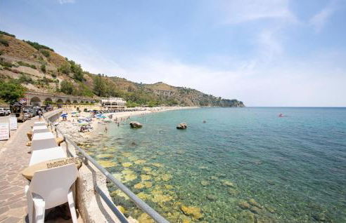 Amazing Home In Staletti With Wifi - Foto 44