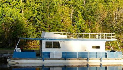 Stylish House Boat - Adventure Basecamp - Sleeps 5 - Wi-Fi HB07 - Foto 2