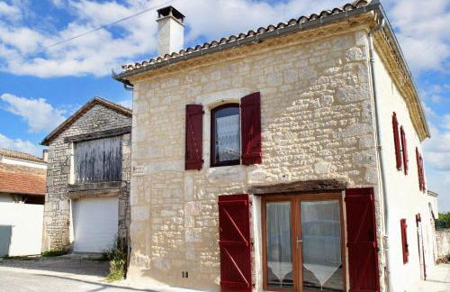 Maison chaleureuse à Lalbenque avec jardin clôturé - Photo 1