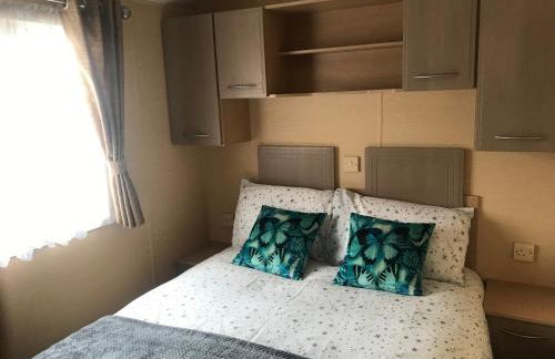 Poppy at Oakdene Forest Park - Foto 38