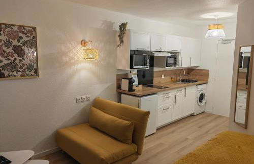 Échappée Cosy au Cœur du Futuroscope - Confort Assurés - Foto 3