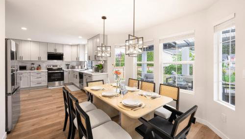 Newly Remodeled Hilltop 4B Retreat with Gym - Foto 2