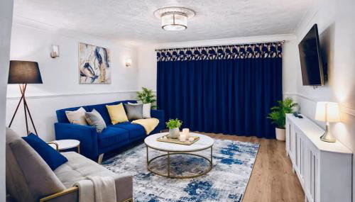 3BR House Near Liverpool & Chester-Parking-Sleeps7 - Foto 3