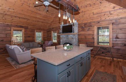 Charming Blue Ridge Cabin Private Pond and Waterfall Deer Haven by AvantStay - Foto 12