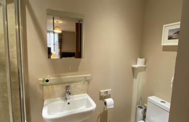 Brampton Holiday Homes - Beckside Apartment - Foto 9