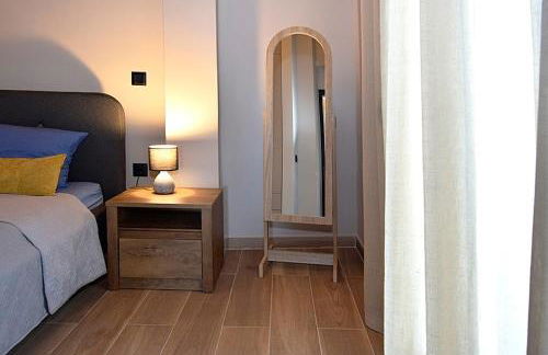 Politis Luxury Home - Photo 17