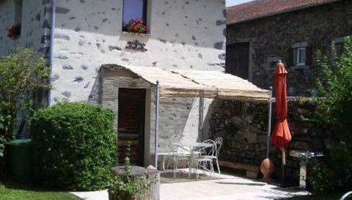 Ancien pigeonnier restauré avec terrasse, terrain clos et équipements bébé à Sarlanges, Retournac - FR-1-582-167 - Foto 4