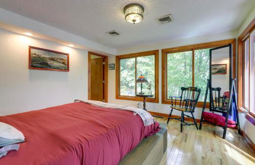 Lakefront Connecticut Retreat Near UConn - Foto 13