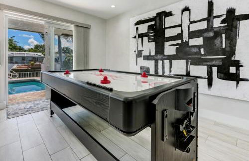 Canal - Water view, private pool, near beach - Foto 9