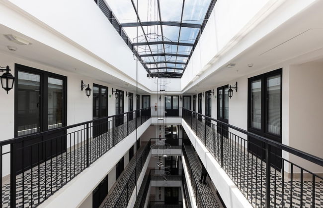 The Stylish Condo by Acomodo - Photo 23