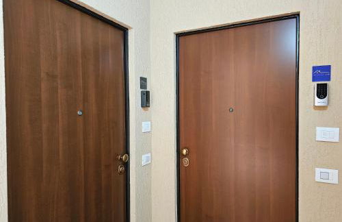 Green and Blue Apartment - Metro C, Free Parking and Wifi - Foto 3