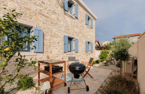 Seafront Villa Adriatica with pool - Photo 10