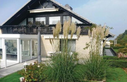 Beautiful Apartment In Bad Pyrmont - Foto 1