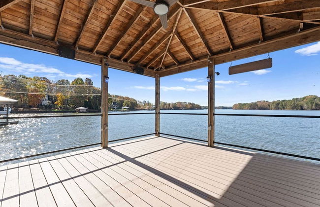 Sunset Pointe by Avantstay Waterfront, Beach, Fire Pit Sleeps 14 5bdr 4BA - Foto 11