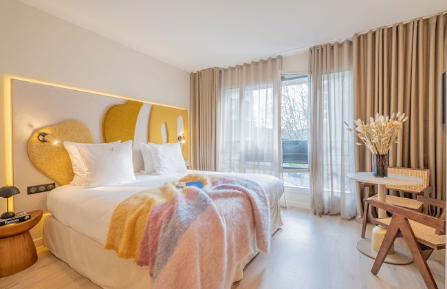 Yuna Porte Maillot - ApartHotel - Photo 1