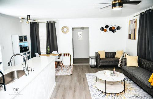 KLIZZ Suites - Photo 20