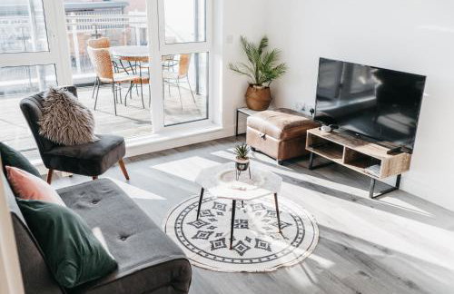 Oakgrove Apartment - 2 Bedroom with Terrance and private parking - Foto 4