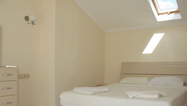 Villa SH14 by JoyLettings - Photo 4, Chambre