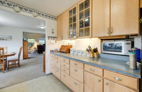 Waterfront Getaway on 10 Acres Near Sunset Beach! - Foto 9