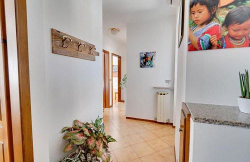 Trilocale in centro a Cormons con balcone e garage - Foto 8