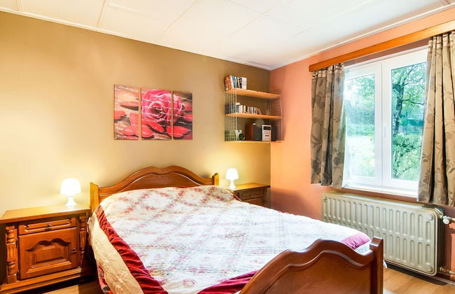 Tranquil Holiday Home With Private Garden - Photo 2