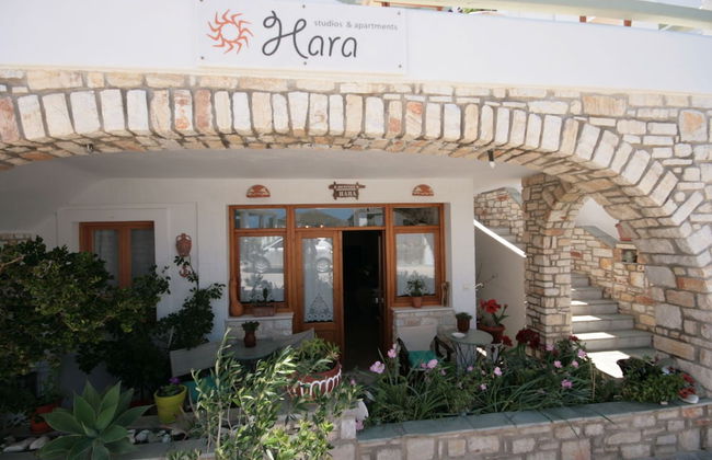 Hara Studios and Apartments - Photo 2