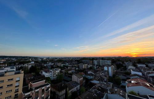 Sunset Duplex - Grand-Rond, Jardin des plantes, centre-ville, 2 BDRs 60m2, AC, Netflix - T3 60m2 avec clim - Foto 26