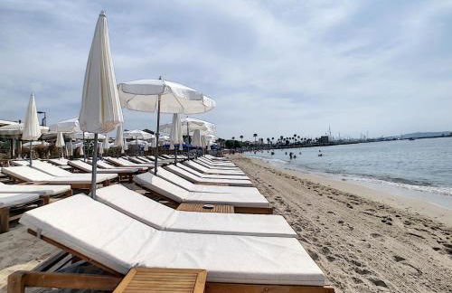 Luxury Family 2BR - Prime Location, Walk to Beach & Shopping, Sunny Balcony - By Totolulu Cannes Hoche - Foto 39