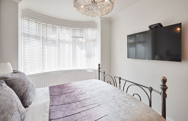 Host Stay Bankside Cottage - Photo 12