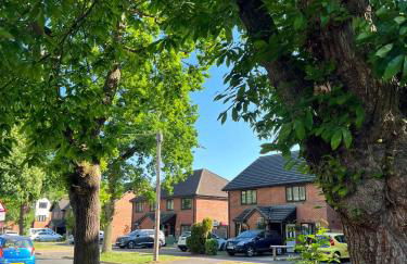 Spacious 4 bed Farnborough AirShow - Foto 3