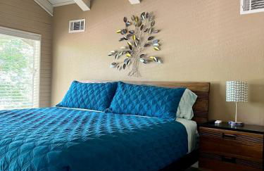 Hideaway - 3 BR Home with PRIVATE POOL on wooded lot - Foto 18