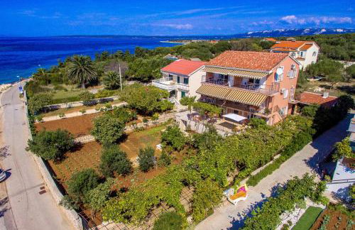 Apartments Ivan Sea View in Peaceful Lun - Photo 56