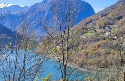 Le Bois Cosy appartement 4 étoiles 6 personnes, ACCES SKI ALPE D'HUEZ GRAND DOMAINE A 3 K M - Foto 16