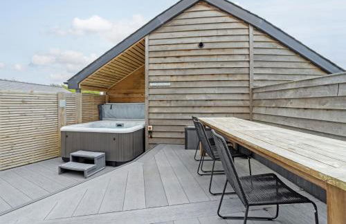 The Farmhouse - Photo 6