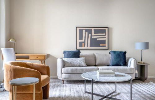 Blueground Centennial pool nr Red Morton Park SFO-852 - Foto 2