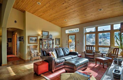 Solar-Powered Rocky Mountain Retreat for an Off-Grid Vacation in Colorado - Photo 8