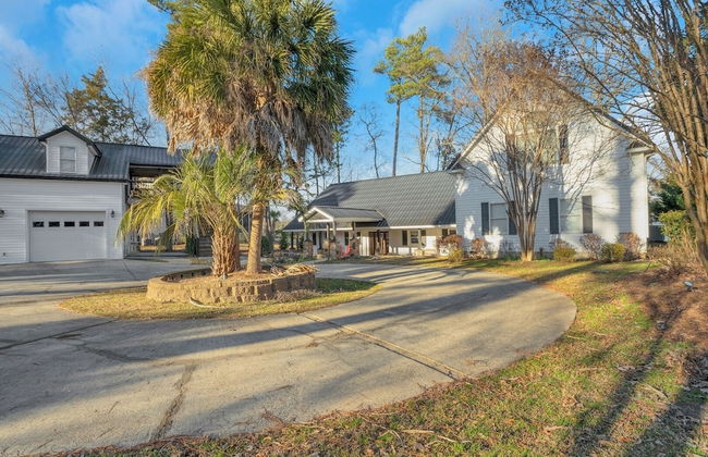 5 BR House Lake Retreat w/ Hot Tub, Sleeps 12 - Foto 42