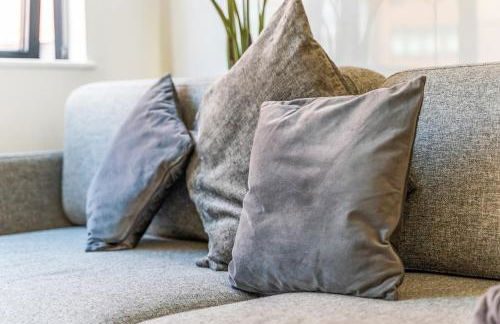 Luxury City Apartment, Walk to O2 Academy & Bullring, Sleeps 4 - Foto 38