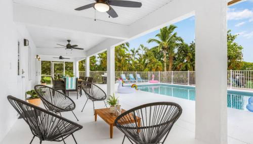 Blue Heron fish, boat, wine, dine, relax, repeat - Foto 4