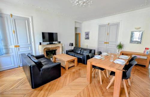 3 PIECES 4****, AU COEUR DU QUARTIER HISTORIQUE - Foto 3