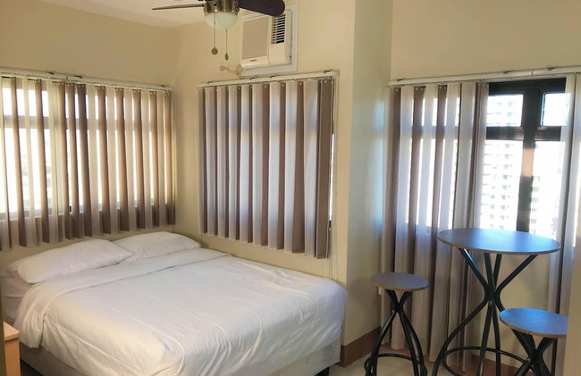 2 Bedroom Condo at Midpoint Residences With City View - Foto 1