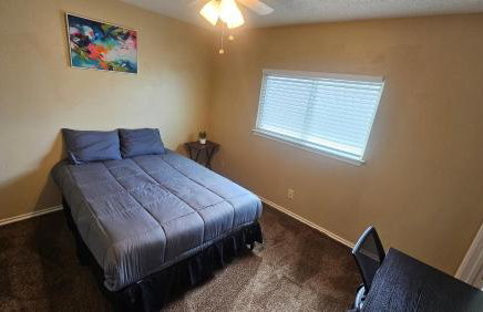 Cozy Four Bedroom Residence in Converse - Foto 12